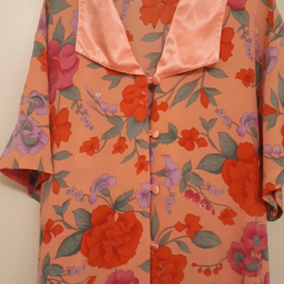 Victoria's Secret night shirt - Picture 3 of 5